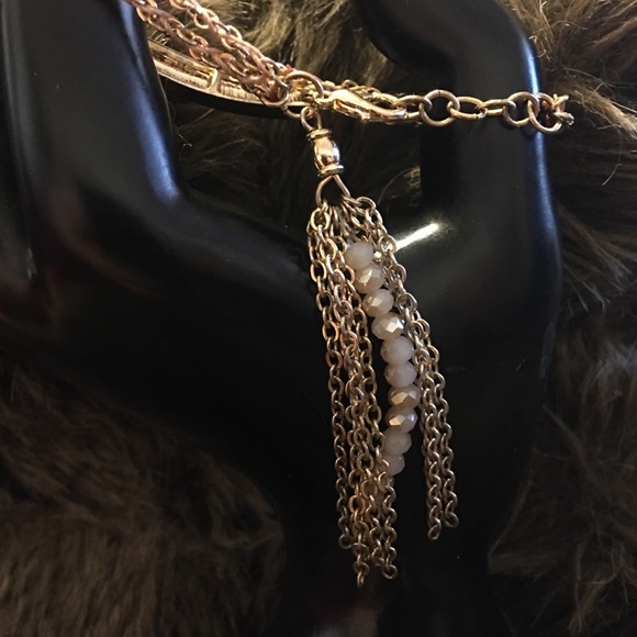 Gold tone rhinestone bar tassel chain bracelet - Picture 5 of 8